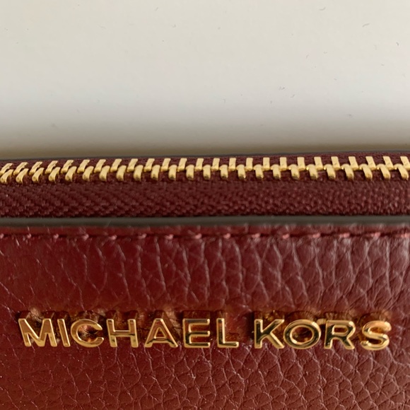 MICHAEL KORS JET SET LG 3/4 ZIP AROUND WAL… - Picture 2 of 8